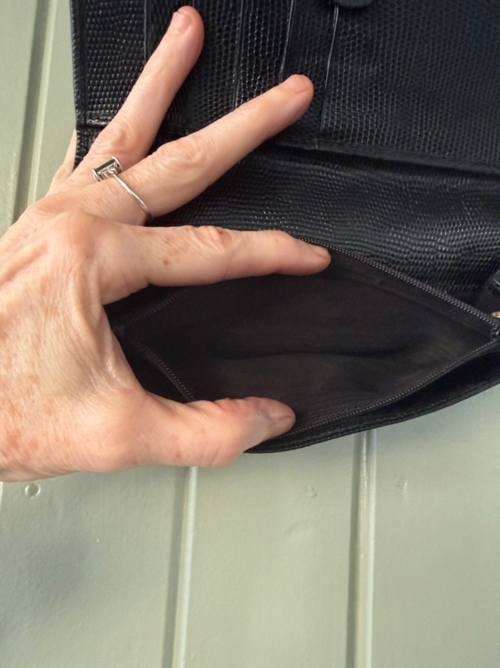 Salvatore Ferragamo Vara Bow Continental Wallet Black Textured Leather Clutch - Picture 13 of 13
